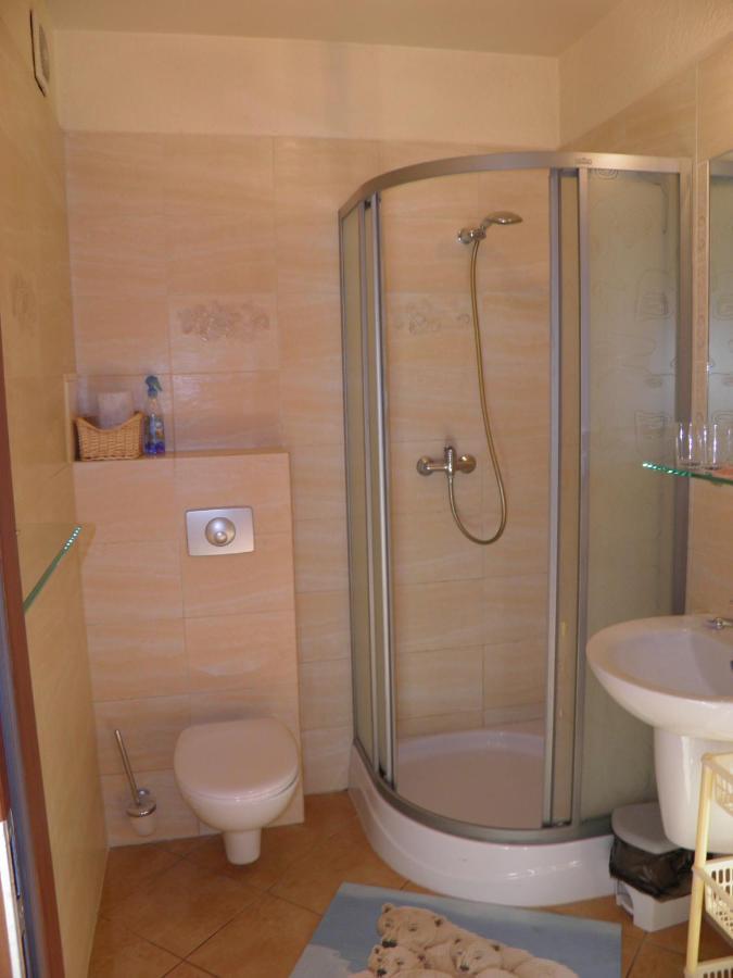 Apartament Z Ogrodkiem 코워브제크 외부 사진
